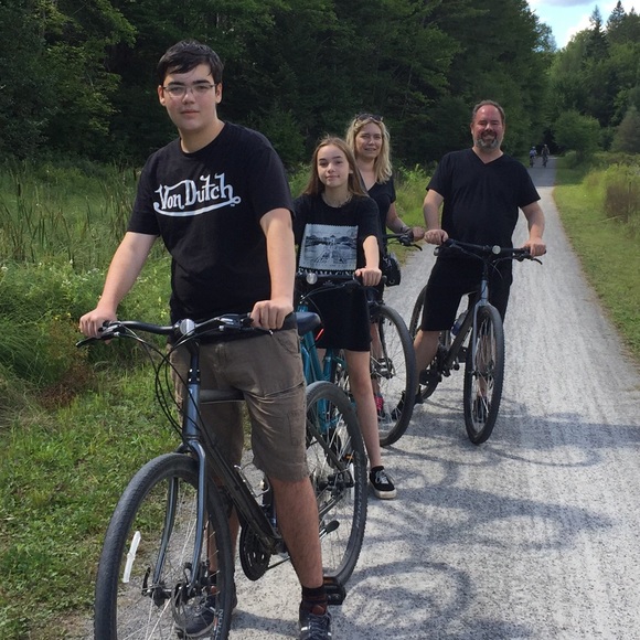 Meet your Posher, Kevin - Picture 1 of 1